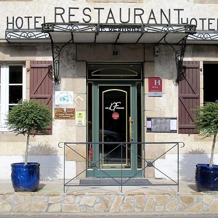 Logis Deshors-Foujanet Hotell Chamboulive Exteriör bild